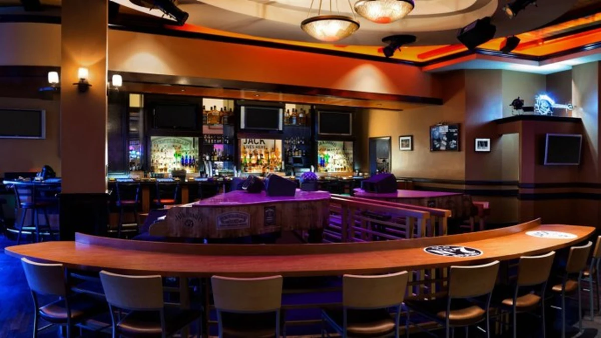 Harrah's Las Vegas Piano Bar in Filipino Town Las Vegas